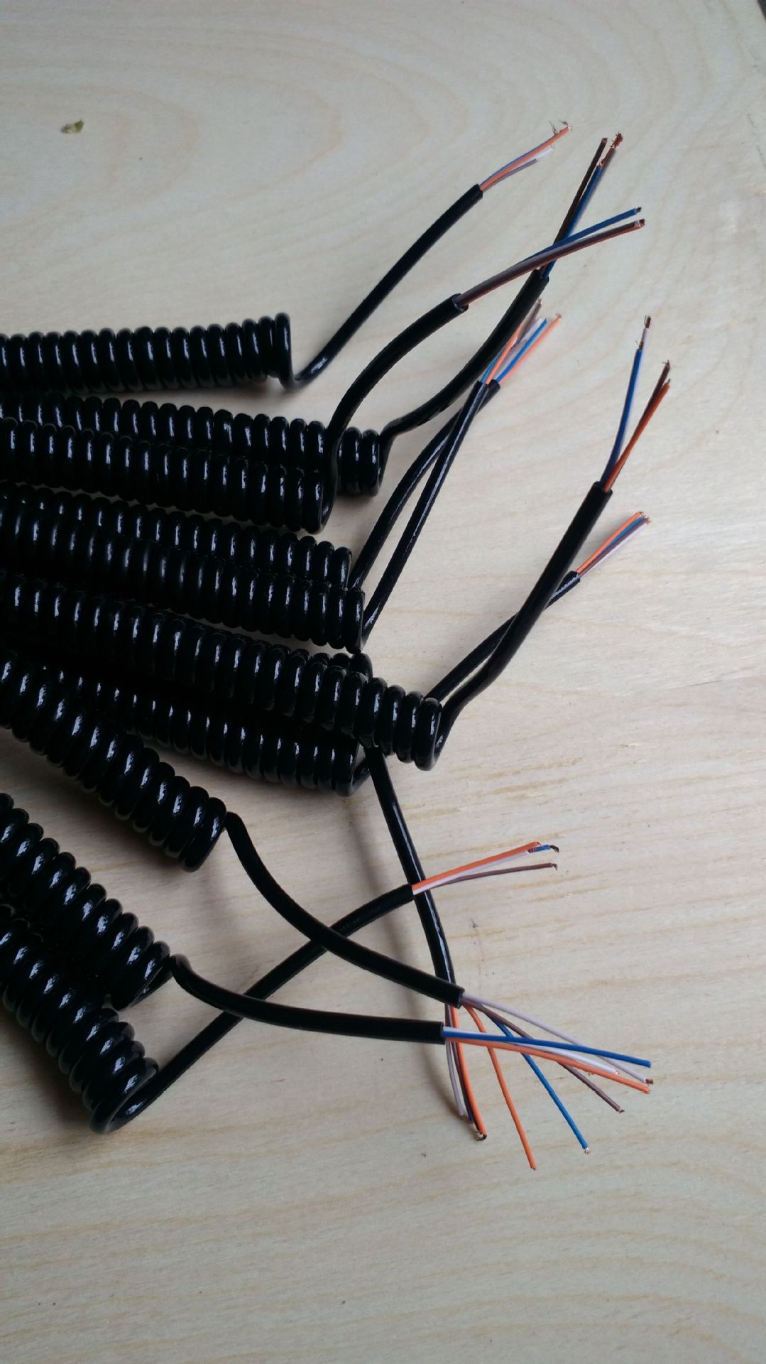 厂家生产直销4芯弹簧线 用于航空插头连接线