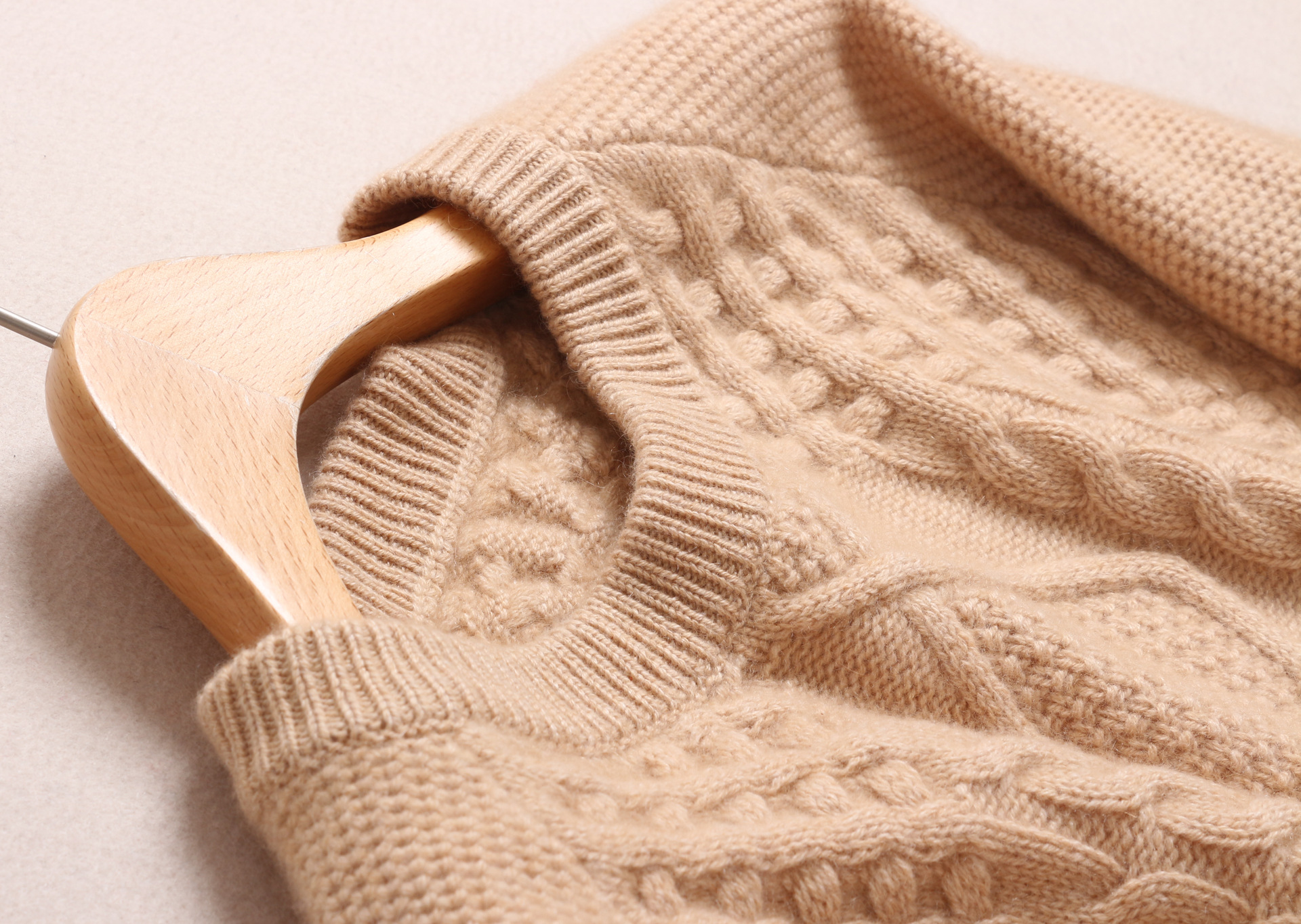 15欧美新款 7针加厚纯羊绒衫扭绳麻花圆领套头针织毛衣女