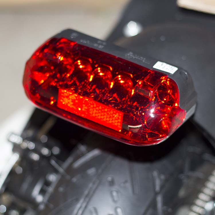 冲浪车后尾灯2
