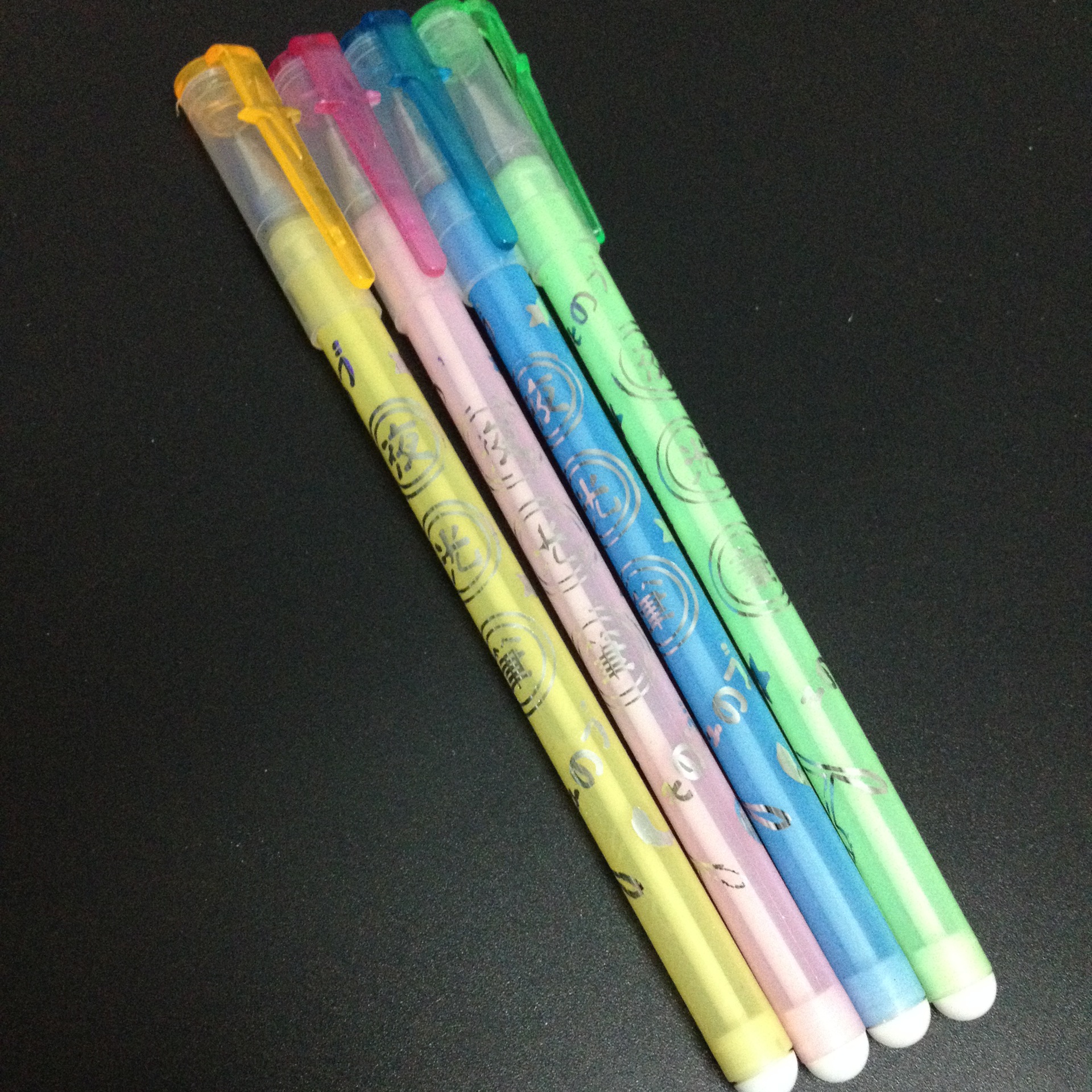创意彩色夜光笔 日韩烫金 学生用品 夜光圆珠笔厂家直销