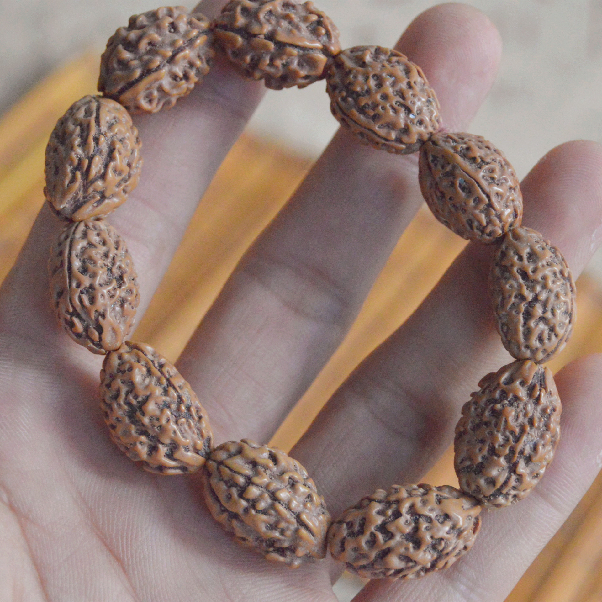 跑江湖新产品十元模式佛珠菩提子手链地摊货源热卖暴利手串