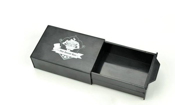 5厘米 重量:84克 包装:袋装 当众关闭空魔术盒,可以让空盒想变出什么