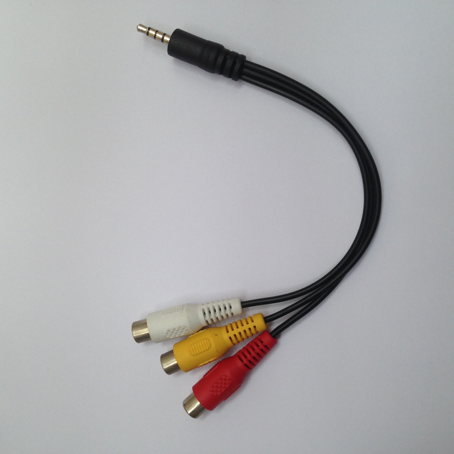 厂家直销rca线一分三av音视频线dc35一拖三音频线