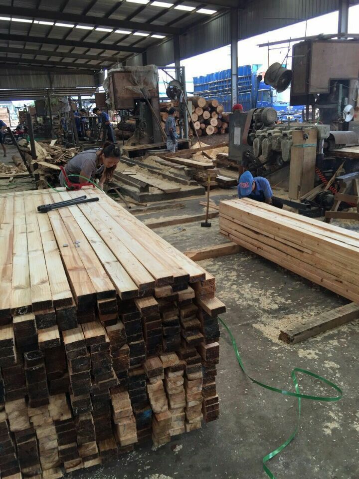 多规格铁杉方木条批发定制 户外工程铁杉建筑木方 桥梁木方跳板