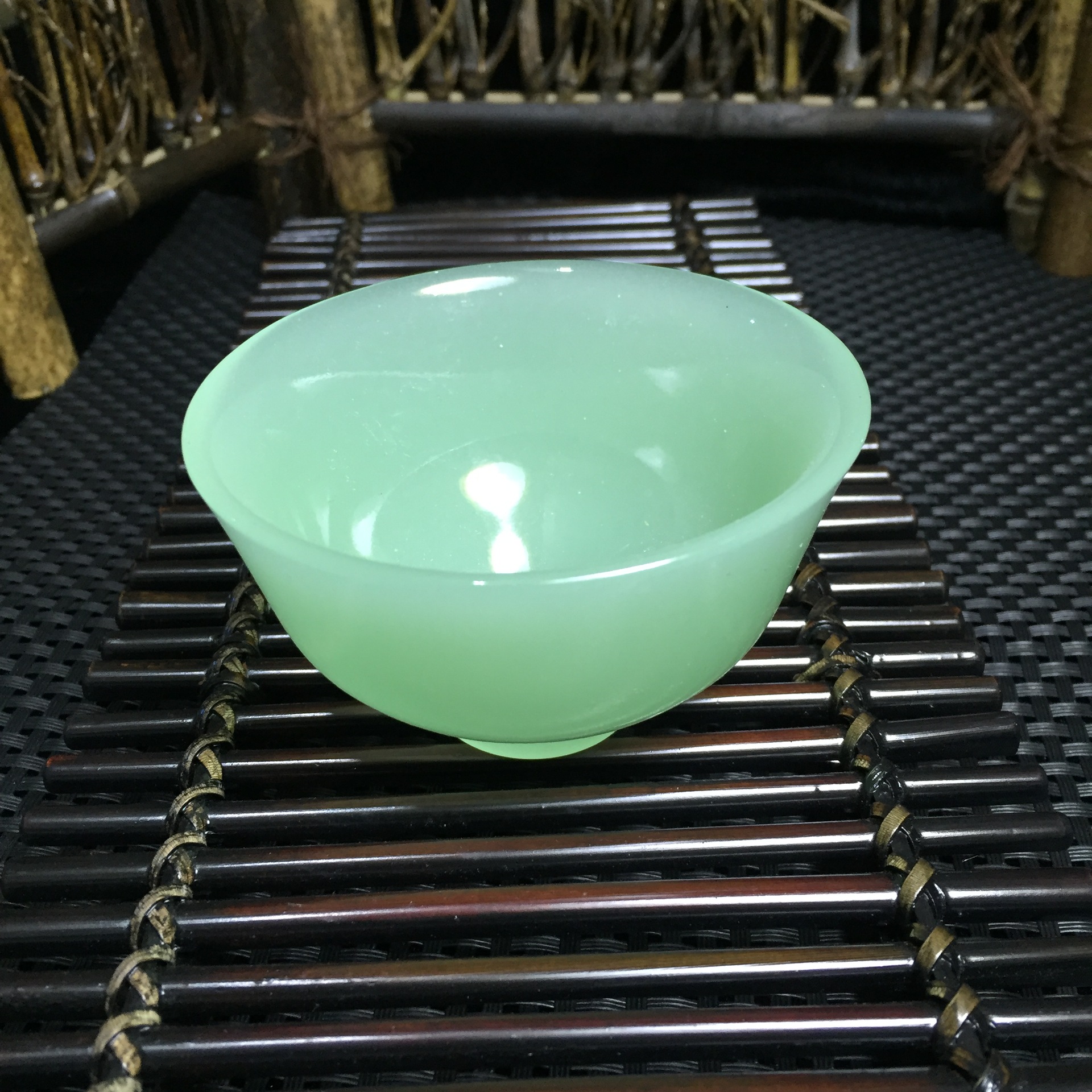 厂家直销 高仿玉石 石粉压制 合成料玉碗 岫玉绿色玻璃碗玉器礼品