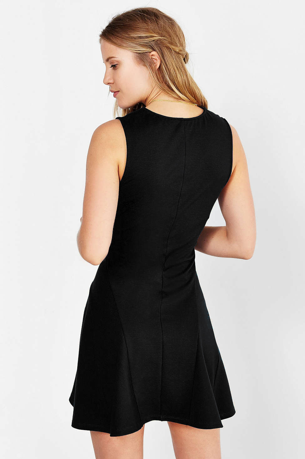 haoyouduo连衣裙女2018新款欧美流行时尚纯色百褶套头连衣短裙潮