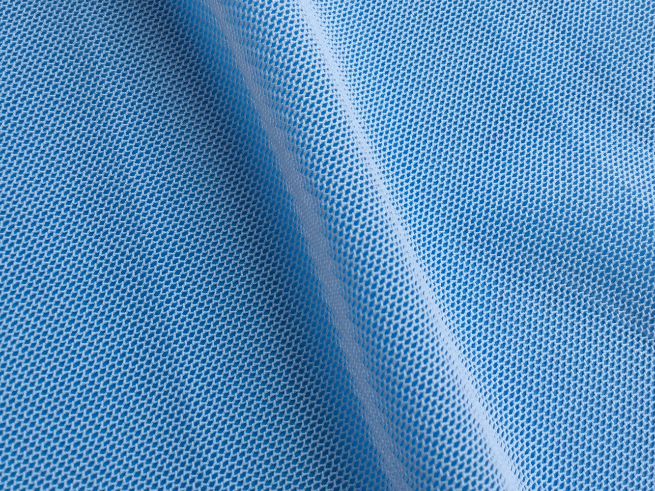 面料分类: 网眼布 面料品名: 40d锦高弹菱形网jl2200 面料成份: 100%