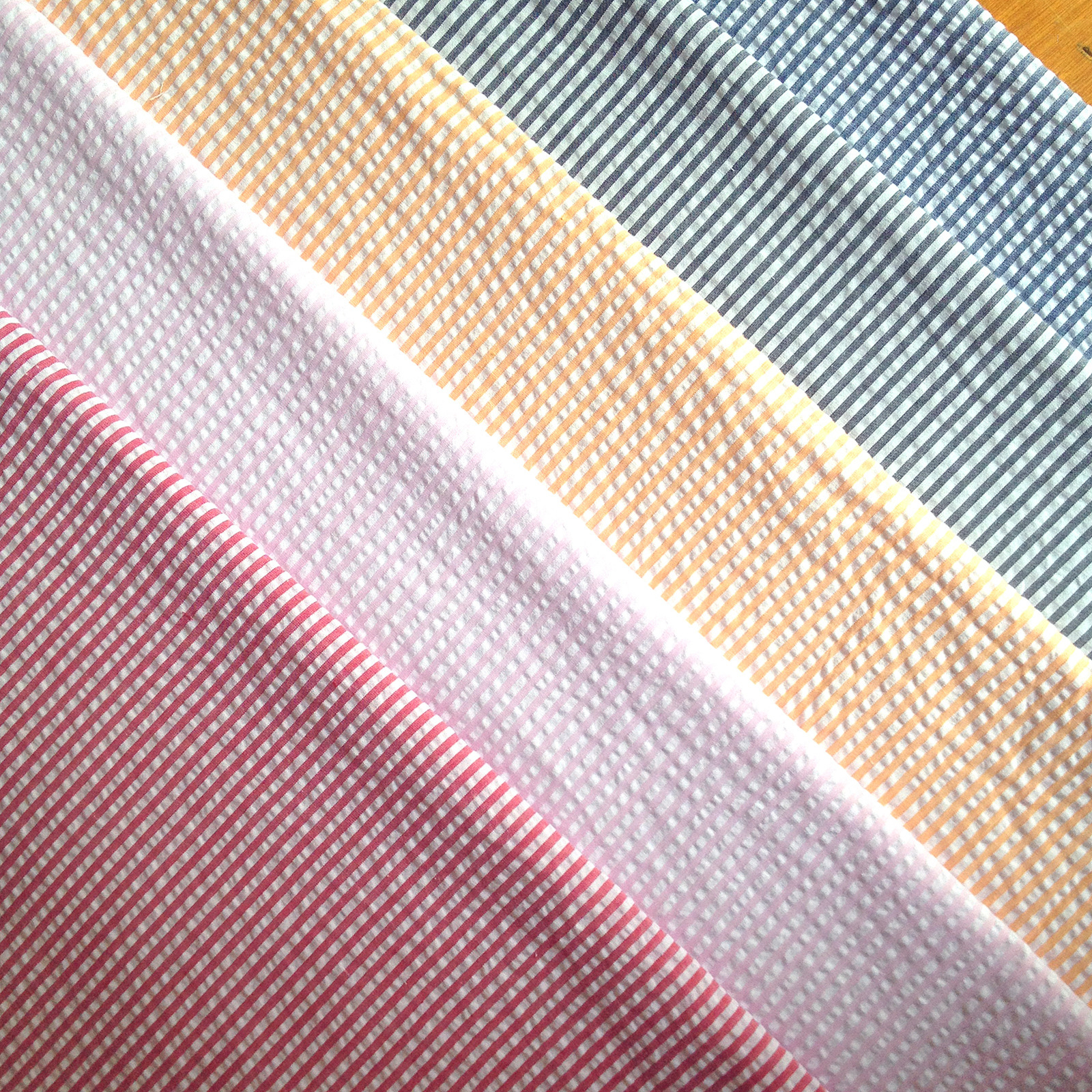 现货面料 童装休闲面料 涤棉等条泡泡纱条子布