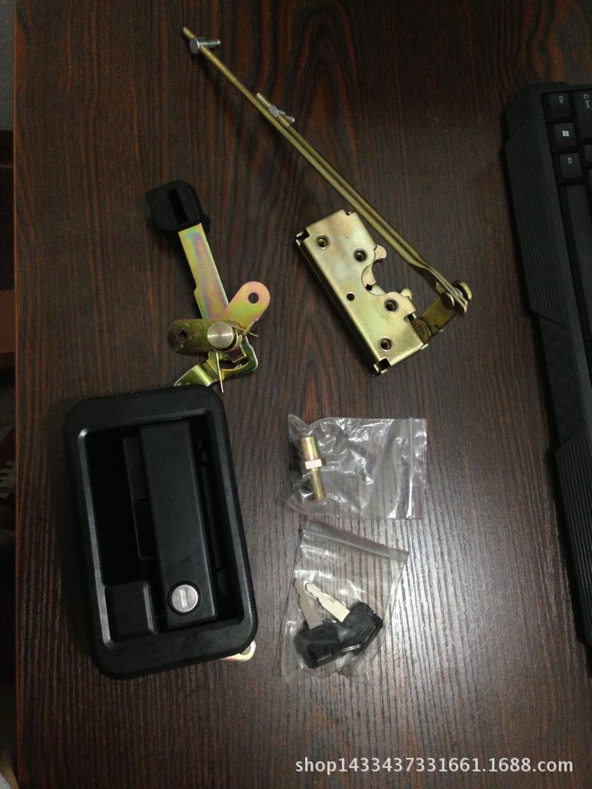 厂家直销 福田雷沃挖掘机门锁配件驾驶室配件门锁总成挖机配件