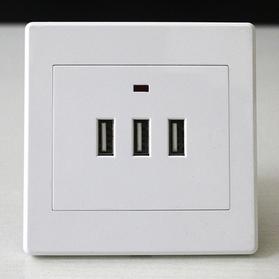 墙壁开关插座带三位usb插座 手机插座三usb面板充电接口电源