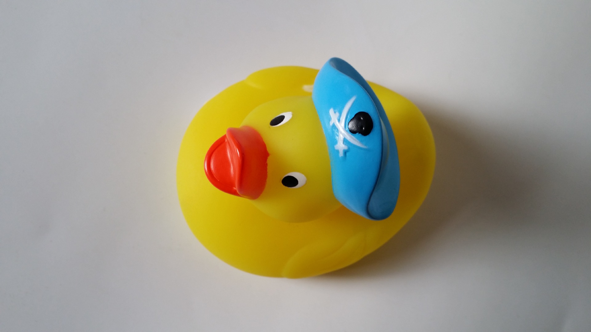 搪塑软胶浮水黄鸭,沙滩泳池戏水,卫浴澡盆戏耍,母婴儿童玩具