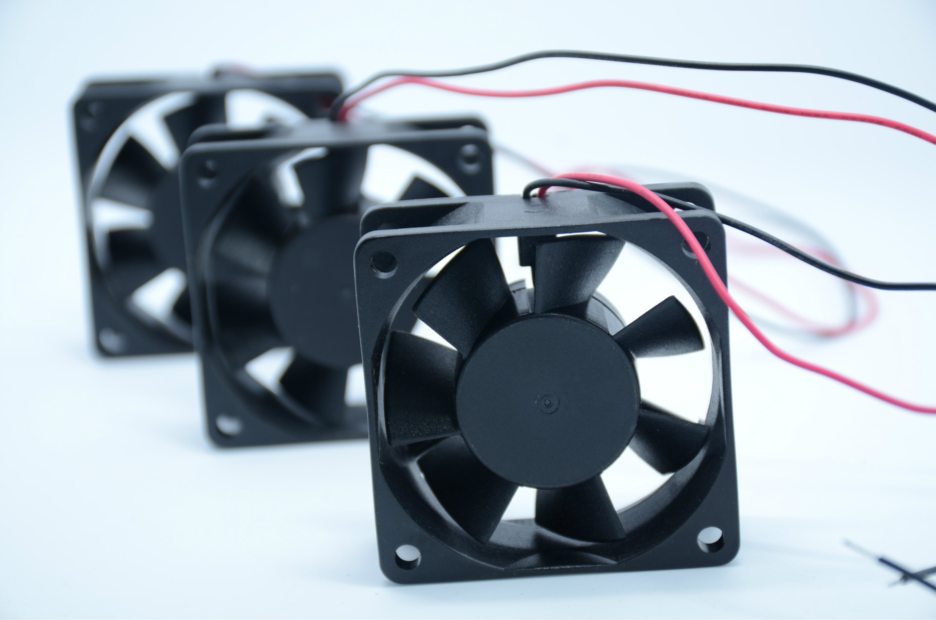 厂价直销康姆罗顿 6025 24v 0.08a 散热风扇双滚珠直流风扇