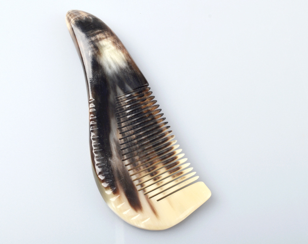 手工制作黄牛角梳光泽度好 精品正宗优质非洲黄牛角尖梳批发