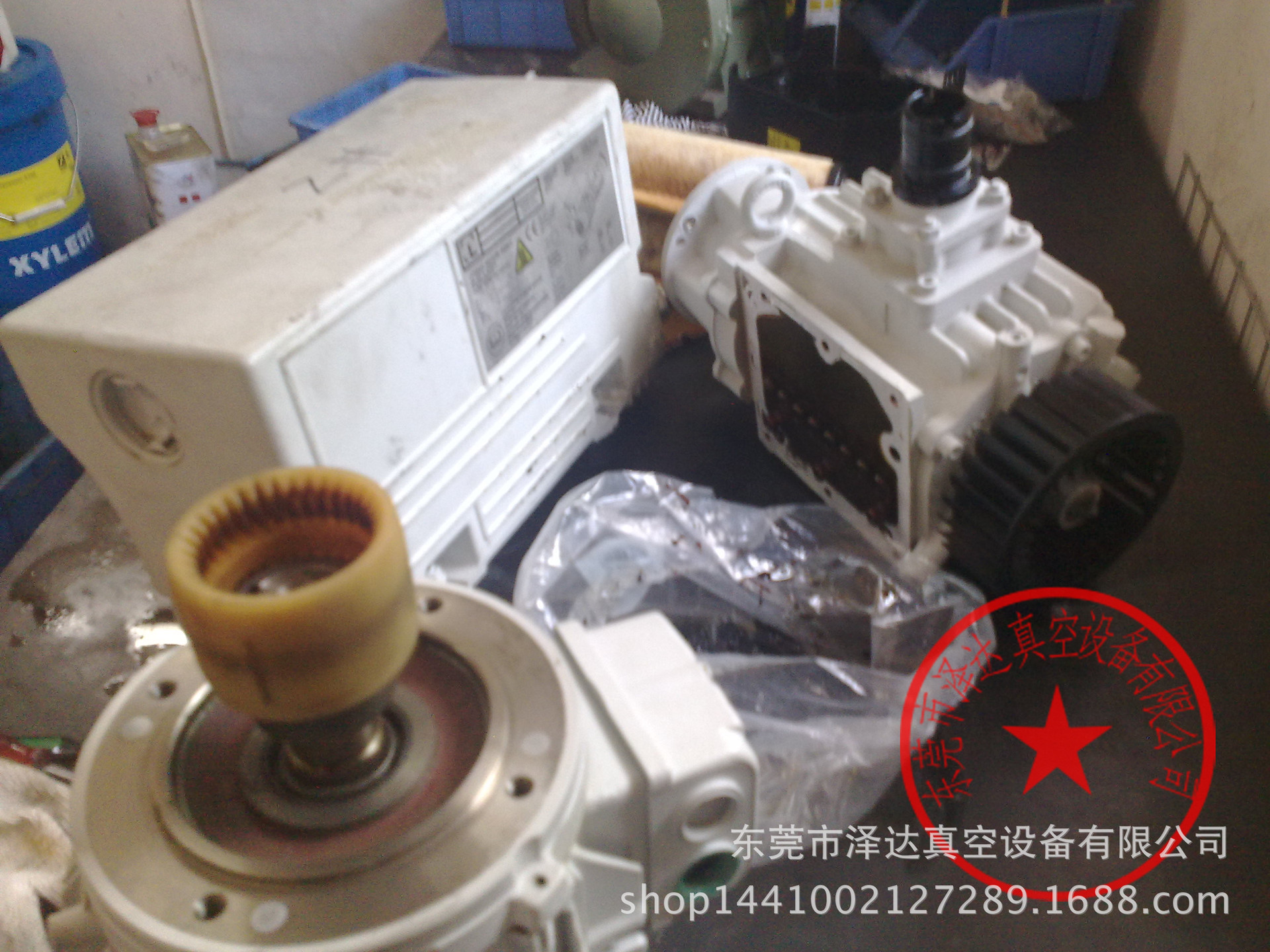 专业维修保养德国莱宝真空泵2