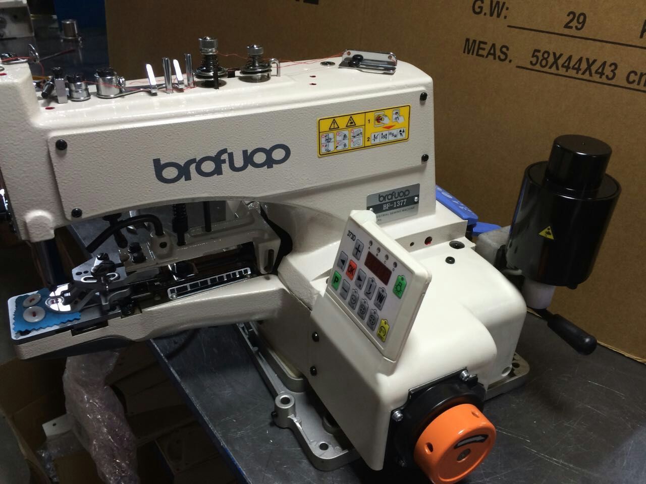 供应bf373d电脑直驱钉扣机订标机工业缝纫机缝纫设备