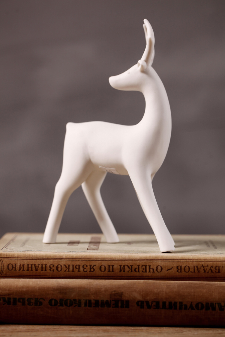 美式乡村 简约创意家居白色陶瓷鹿摆件 橱窗摆件拍摄道具