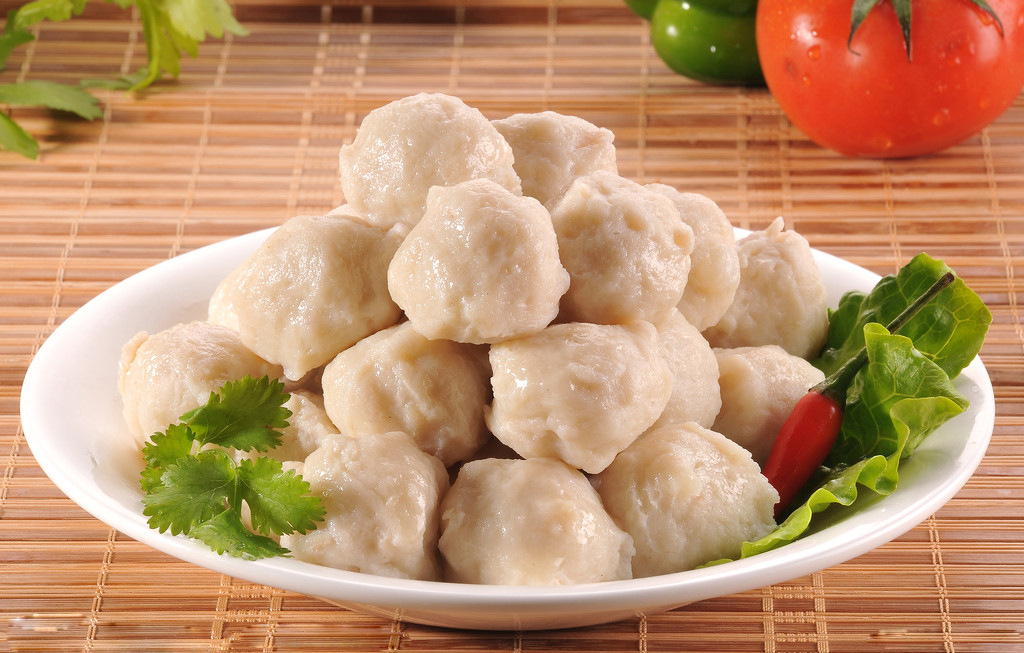 广东墨鱼丸 鱼肉丸子 鱼糜制品关东煮火锅食材冷冻批发