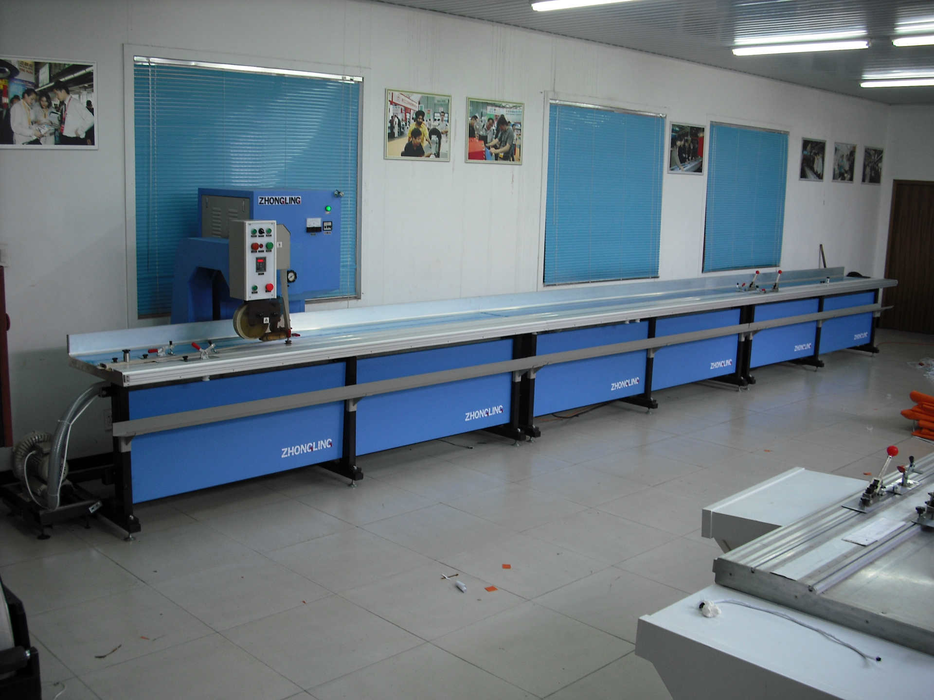 连续式pvc拼接机