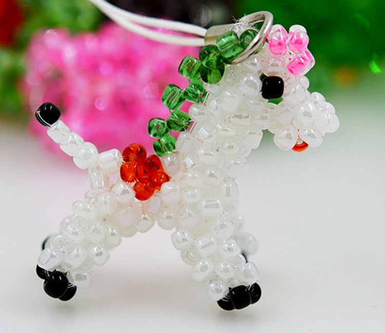 手工编织水晶琉璃手机挂件 地摊货源批发 串珠米珠 生肖马