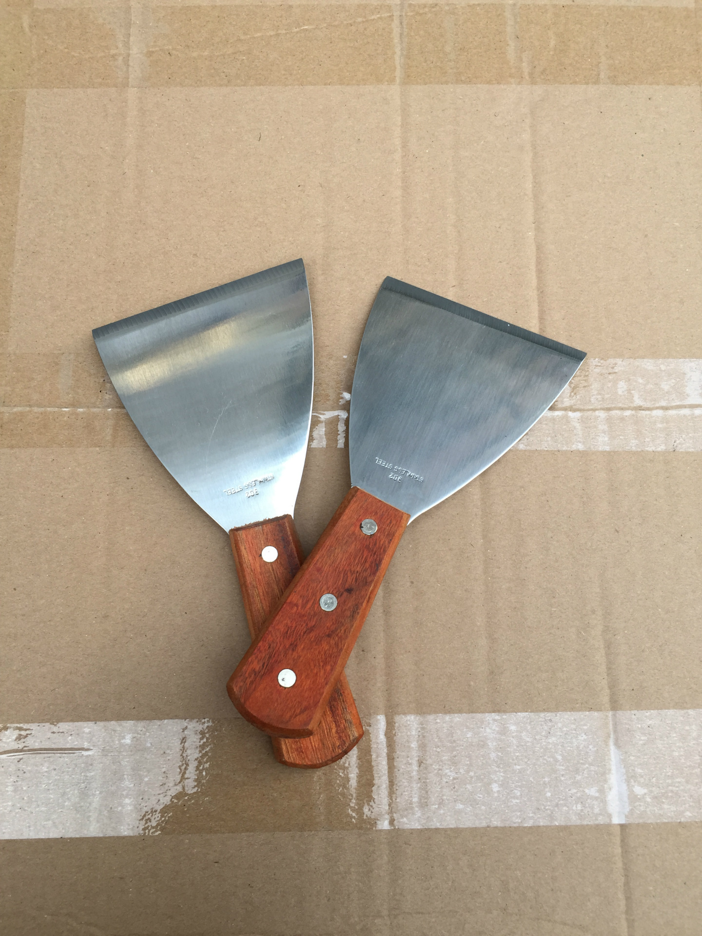 厂家直销酒店厨房用品木柄不锈钢灰铲 平铲 料理铲 油铲