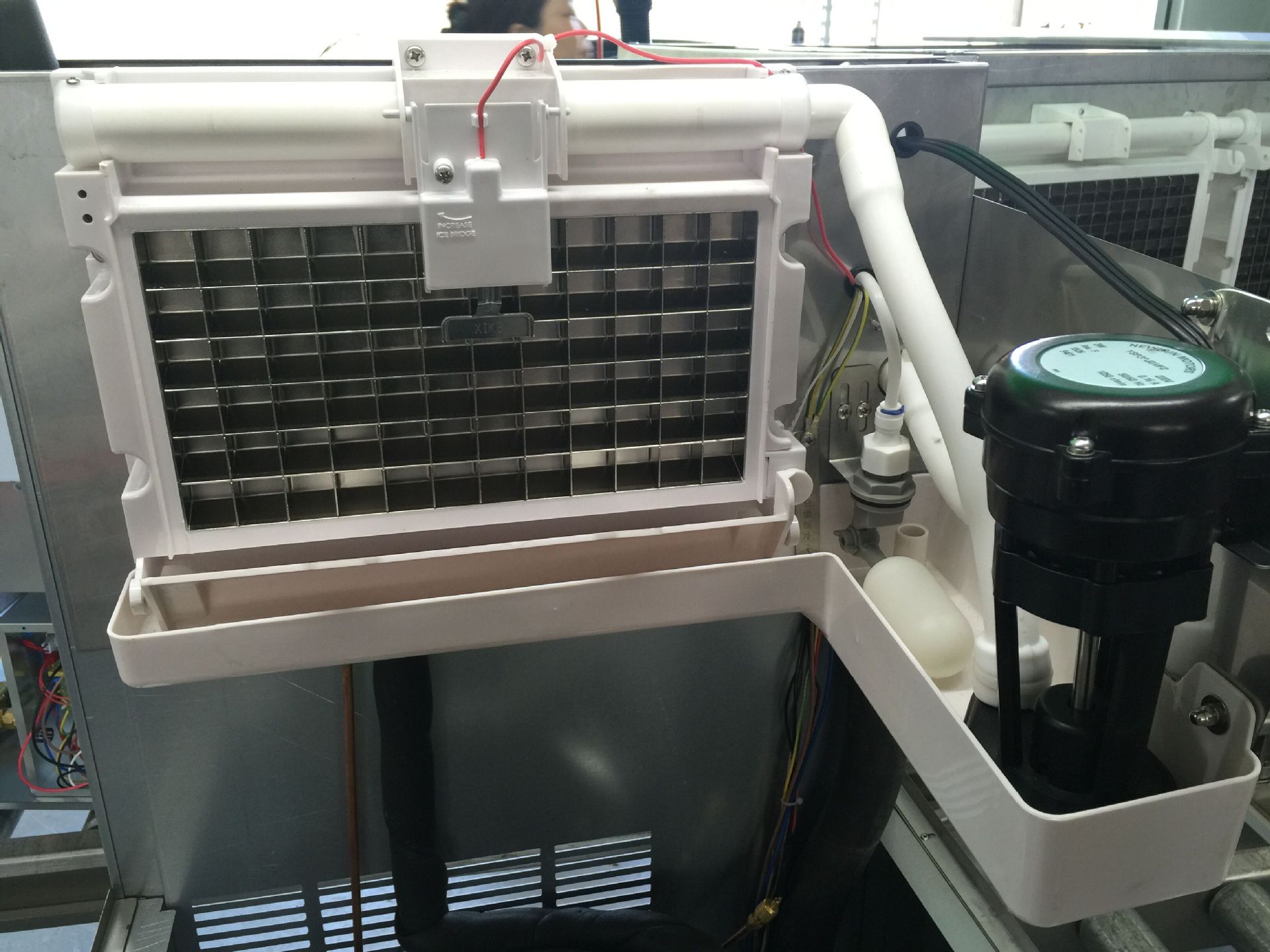 实业控股在上海合资公司,专业生产商用及工业用制冷设备的生产厂家