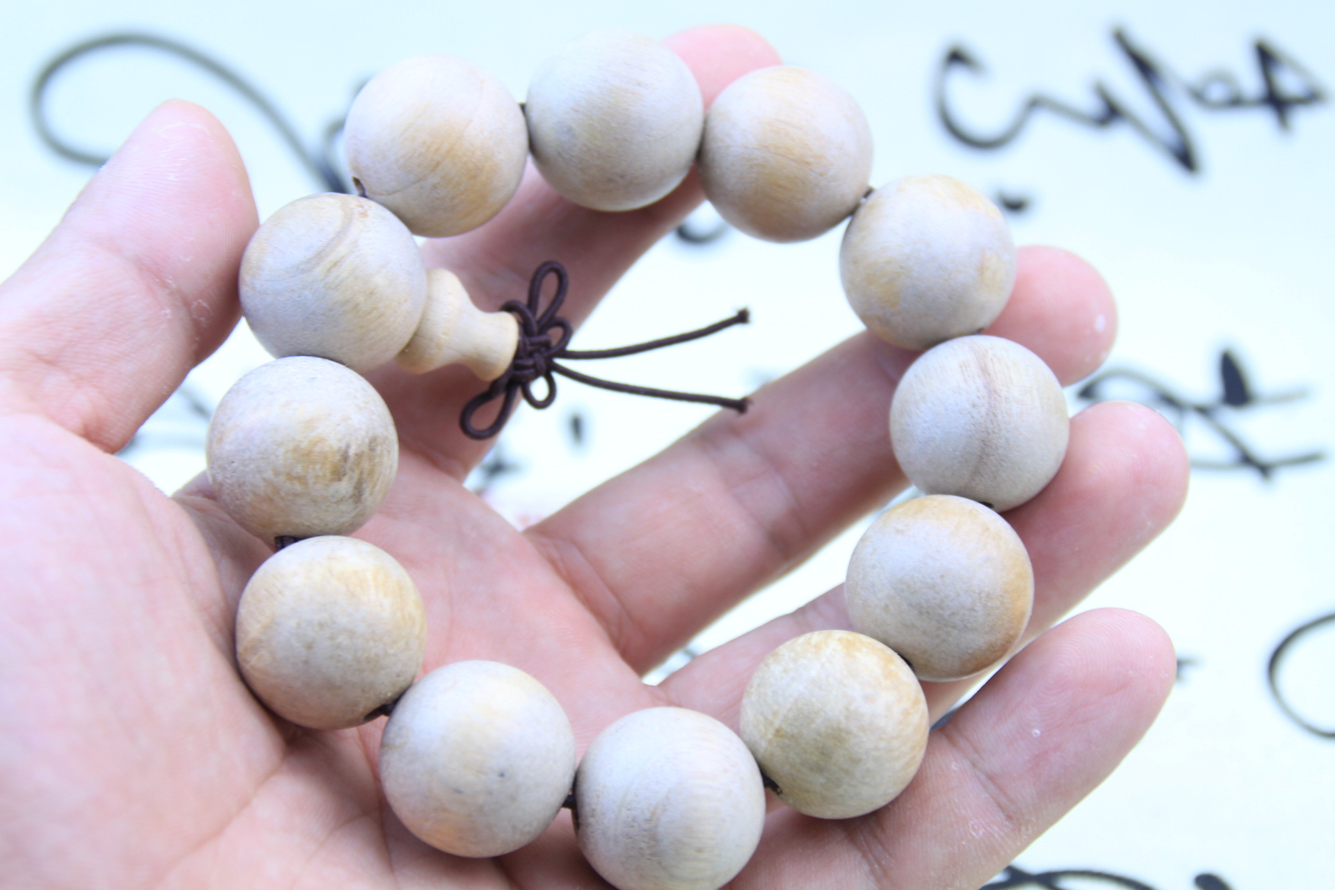 批发天然无添加香樟木佛珠手链 防虫防蛀 地摊货源