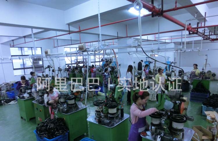 aax拉链厂家直销 3号5号8号10号树脂防水拉链 防水胶牙开口拉链