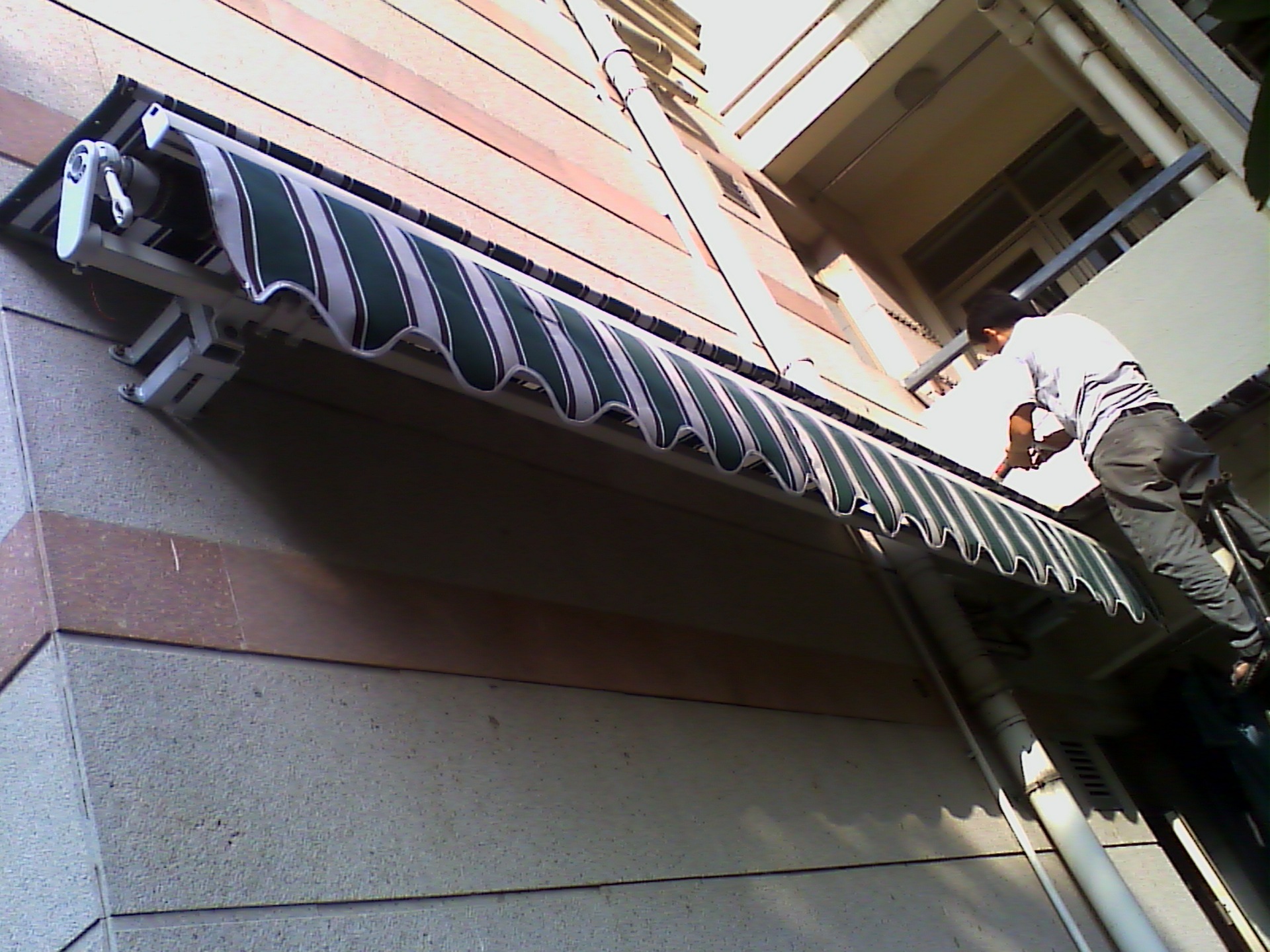 厂家最新款ha豪华款方管安装/曲臂加厚/别墅/商业街/遮阳篷