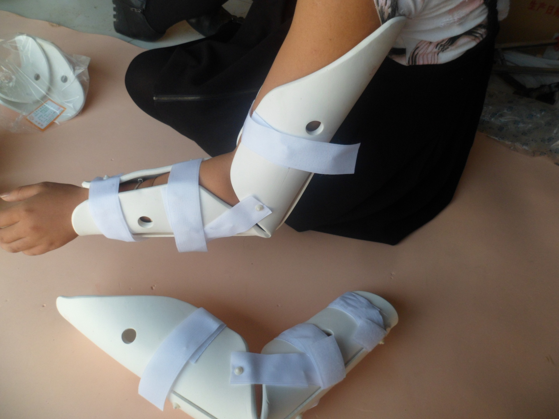 高分子外固定支具 颈托 上肢 前臂 膝关节 下肢支具前臂骨折