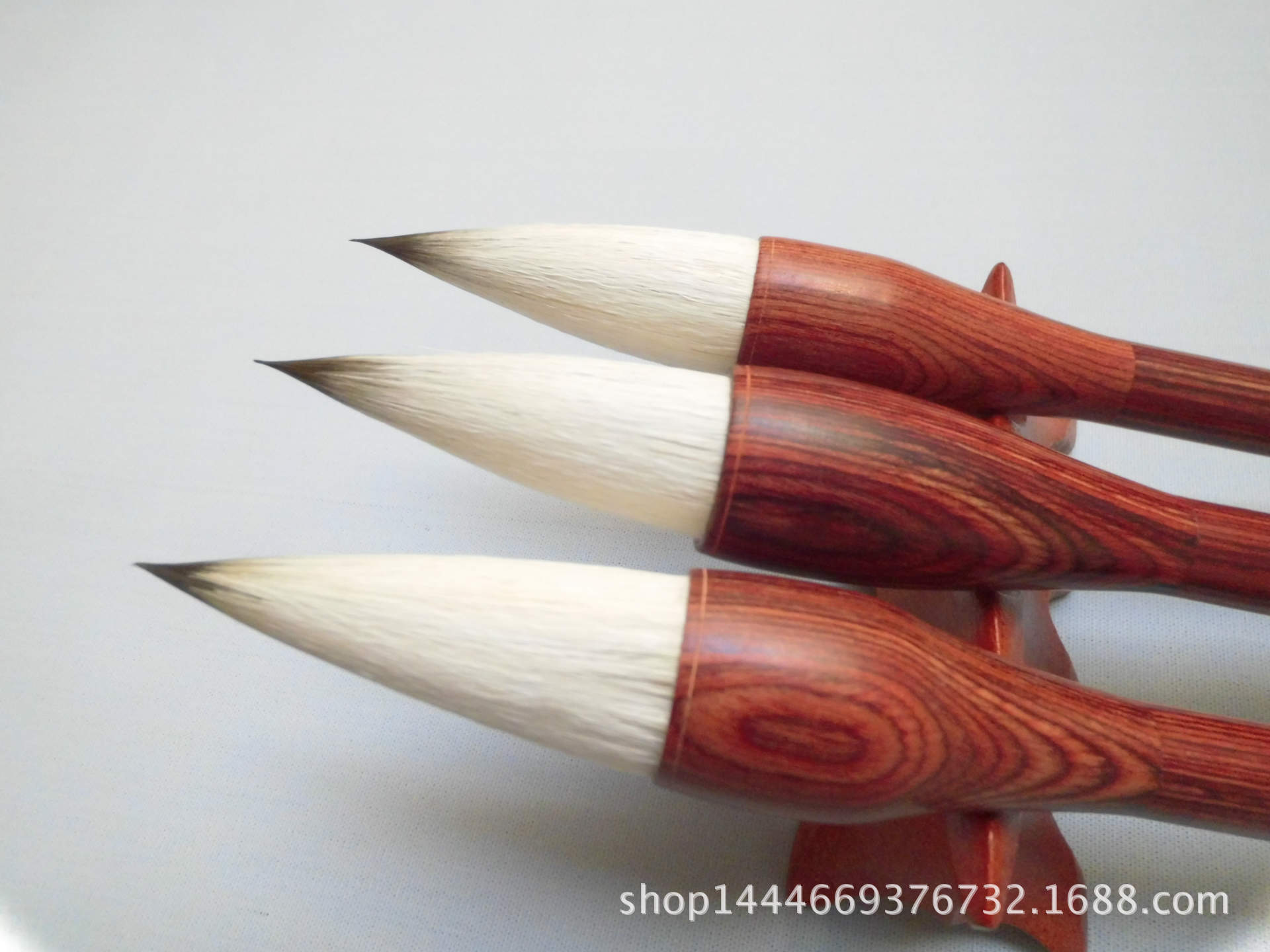 兼毫毛笔_厂家直销 毛笔 兼毫毛笔 斗笔 提斗 抓笔 湖笔 - 阿里巴巴