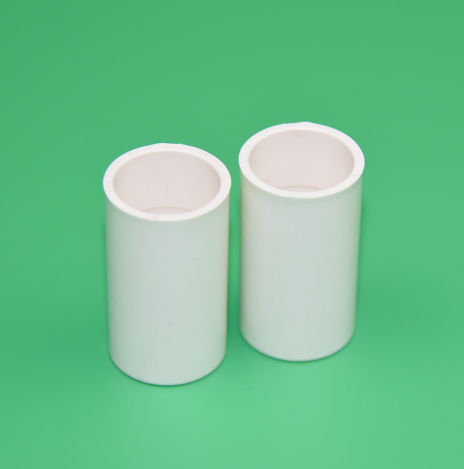 首页 通用部件 管件 直通 >深华塑线管直接 绝缘阻燃pvc线管配件直通