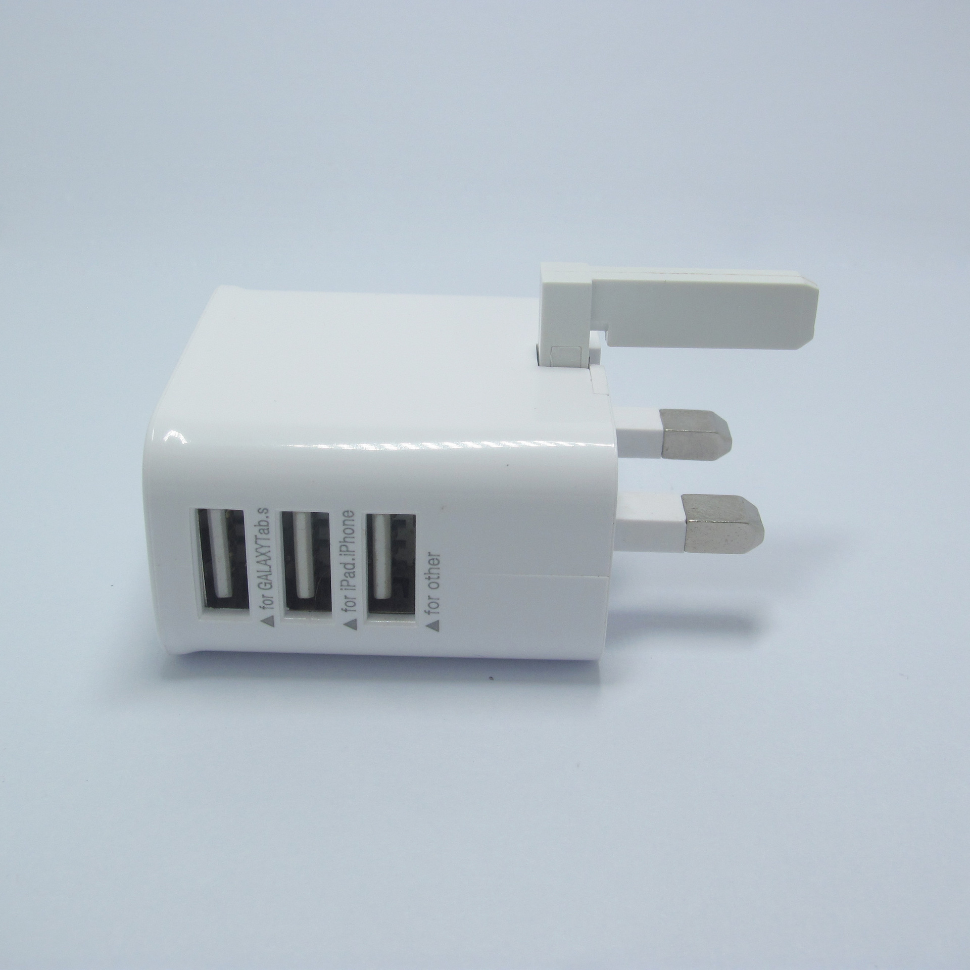 手机充电宝用什么充电_美国手机充电器_美国手机充电