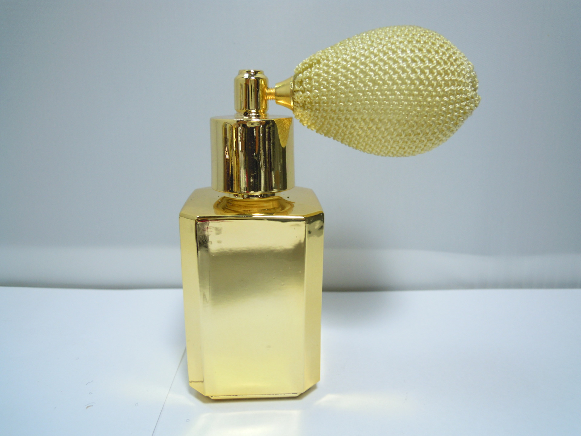 广州外贸香水喷头 香水雾化泵头 环保锌合金精密香水喷头