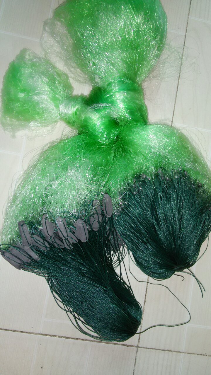 巢湖江心渔网批发新品1.5米高3指5指80米长三层鲫鱼网鲤鱼网粘网