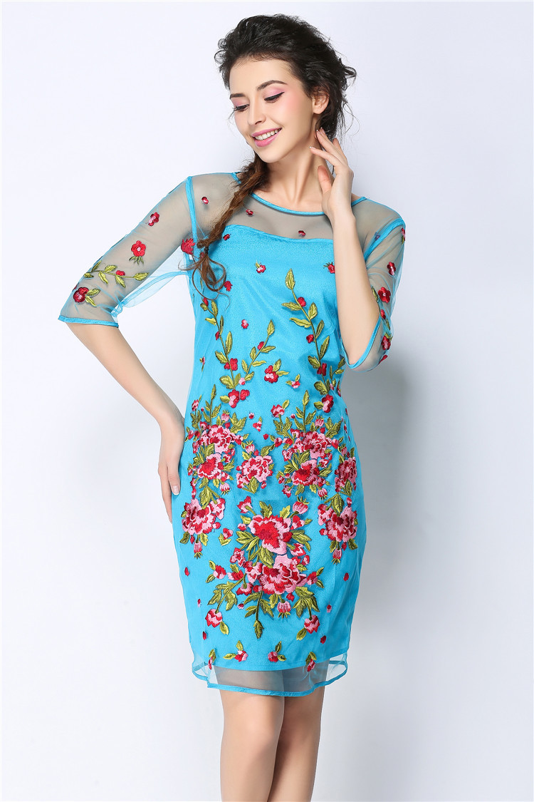 2016重工桃花刺绣七分袖精致连衣裙