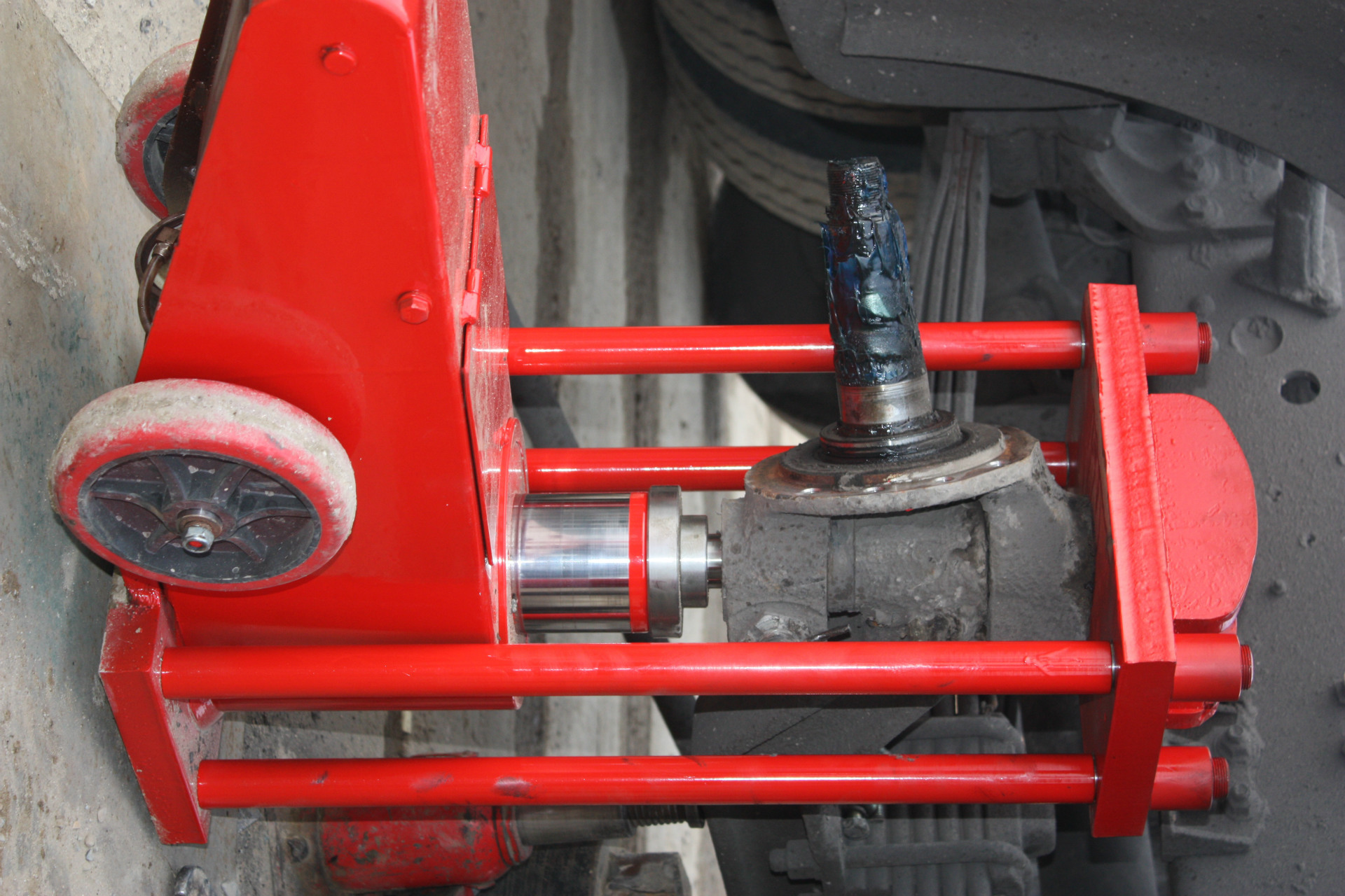 专业生产立轴压力机,转向节立轴拆装机价格低样式多质量有保证 - 专用