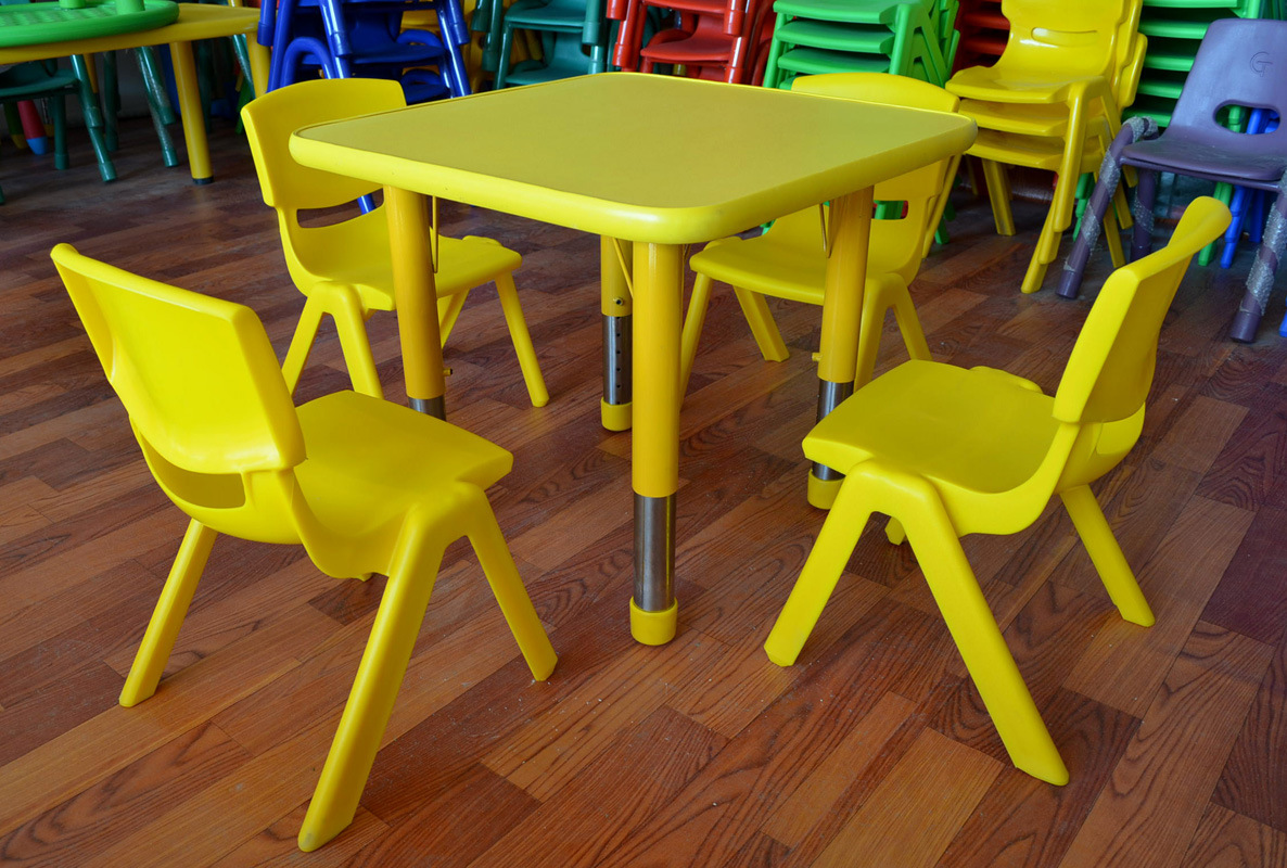 特价幼儿园儿童桌椅批发加厚绿色环保塑料靠背椅宝宝吃饭小凳子