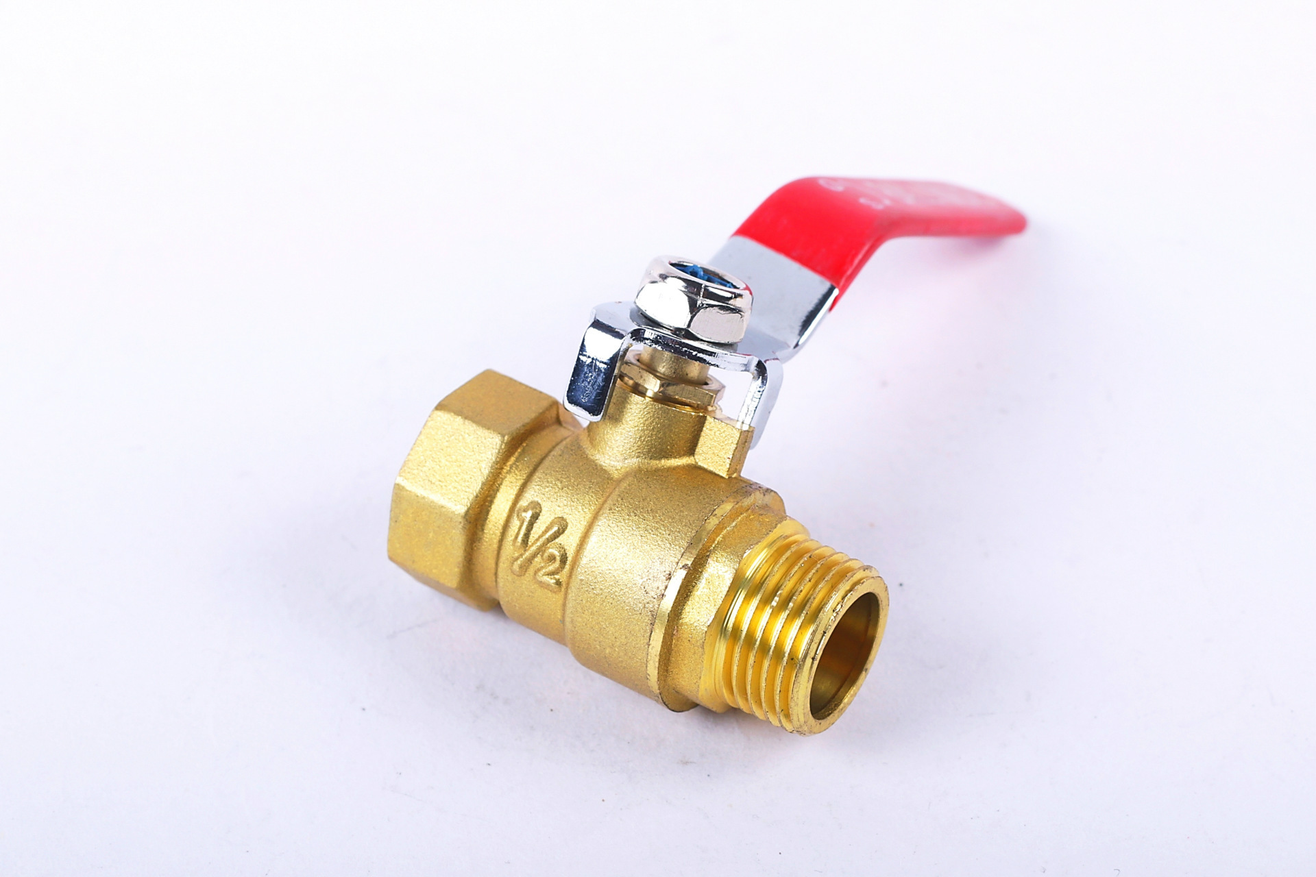 厂家直销216型供应锻压内外丝球阀/铜球阀/2分-1寸内外牙球阀