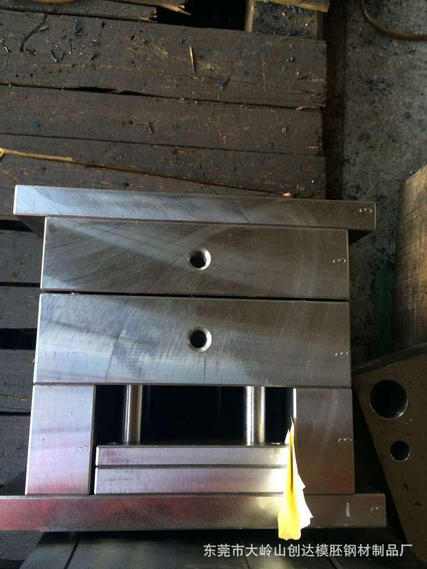 厂家直供龙记标准模架塑胶五金模胚压铸模冲压模