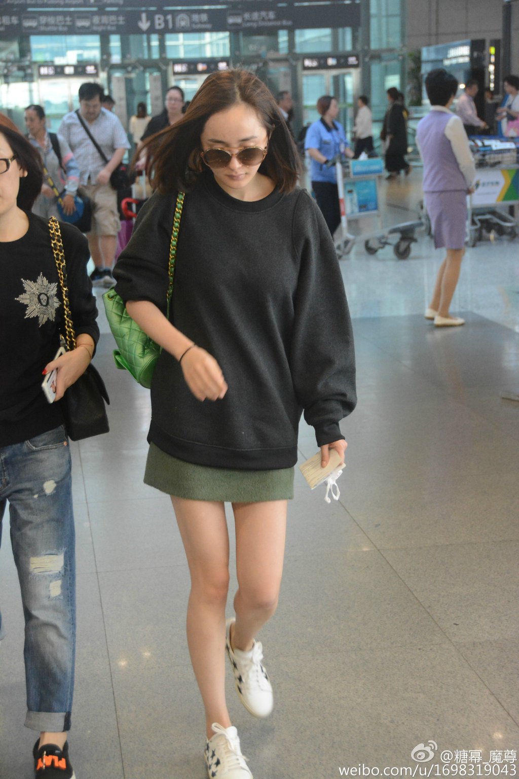 2015明星机场杨幂同款长袖加厚卫衣 女短裙一件代发 免费代理