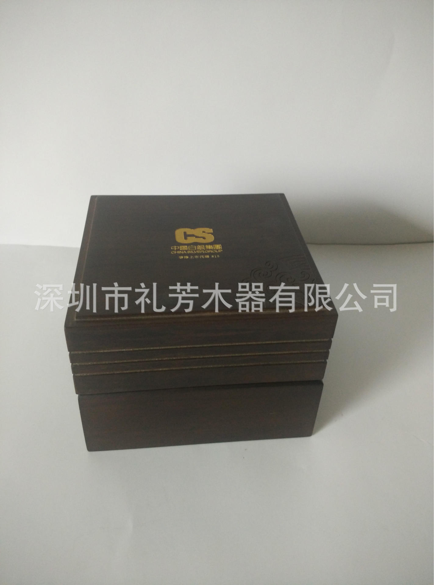 工厂直销木质中纤板实木纪念礼品盒工艺品包装盒定制雕刻首饰木盒
