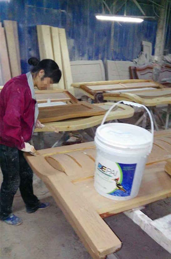 【得牌案例】家具批灰,得牌打底腻子让我们更省漆!