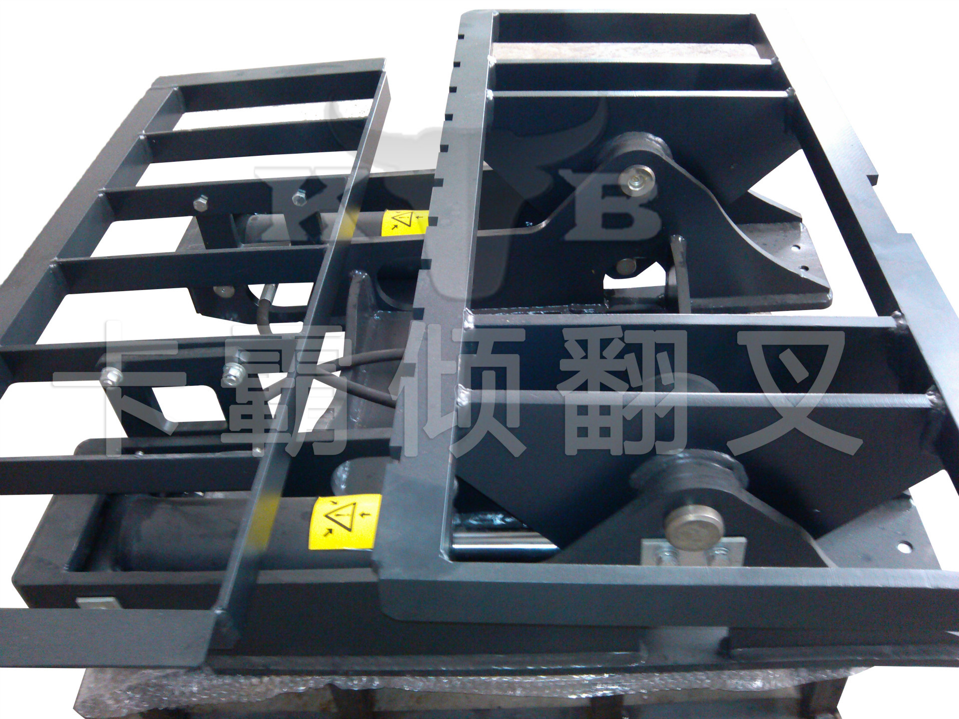 倾翻叉下料斗三吨翻斗叉车属具
