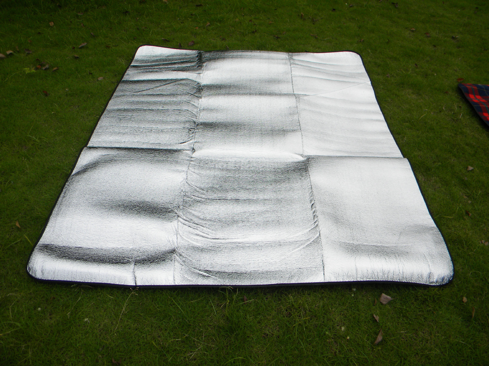 户外防潮垫 2*2和2*1.5米双面铝膜防潮垫地席野餐垫爬行垫-阿里巴巴