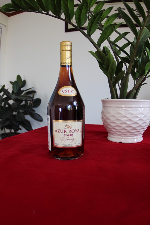 蓝皇白兰地vsop法国干邑产区灌装进口700ml批发,支持一件代发