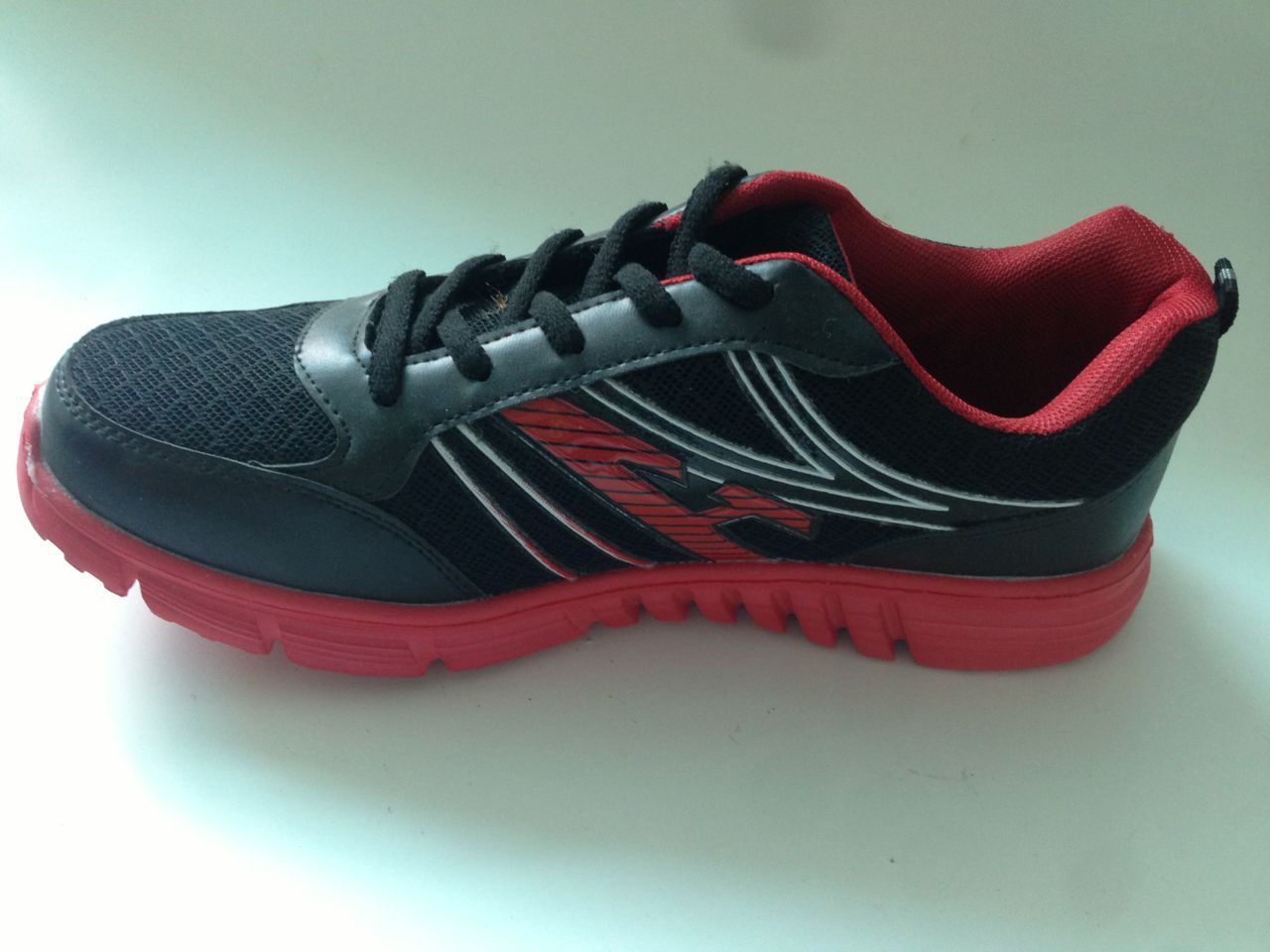 火炬2015年新款当季低帮网布运动鞋