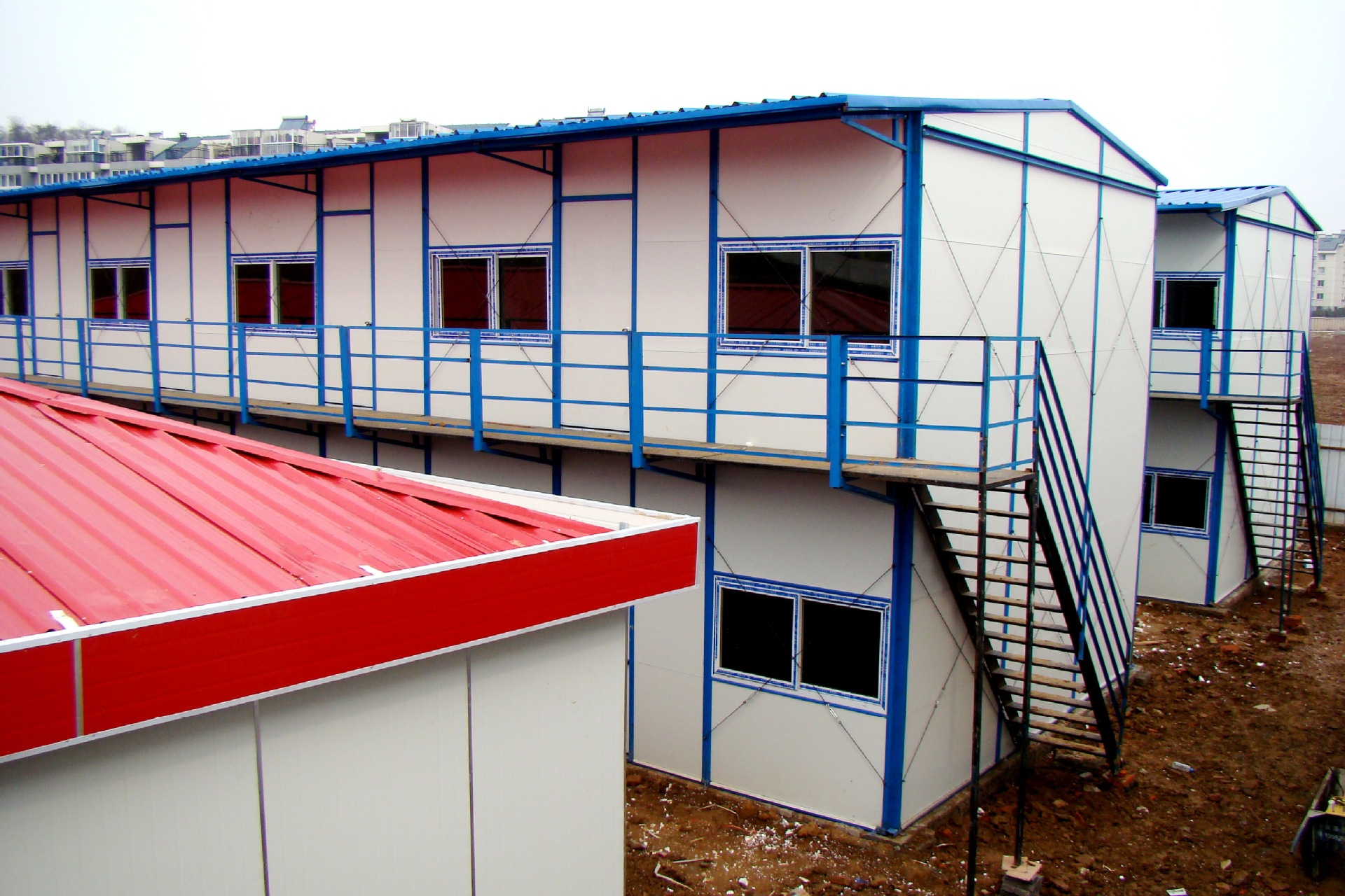 活动板 房精加工 彩钢夹芯板房 岩棉夹芯板房 门窗_活动房_列表网