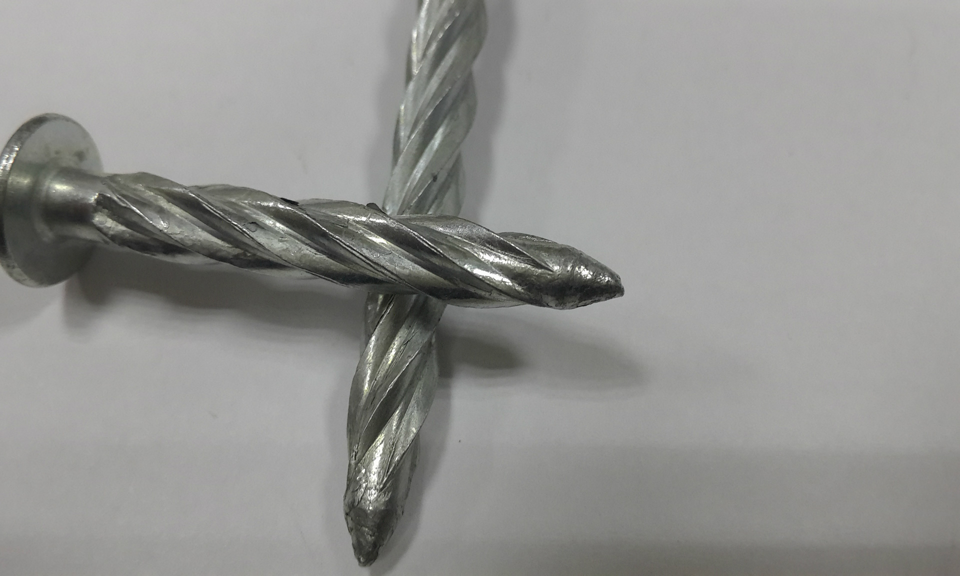 厂价销售 强力螺纹钉 防松螺纹钉