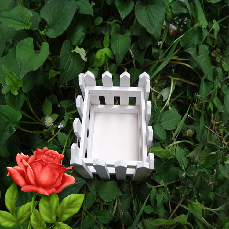 厂家直销 12cm白色木质纯手工花园木栅栏 纯手工室内木栅栏