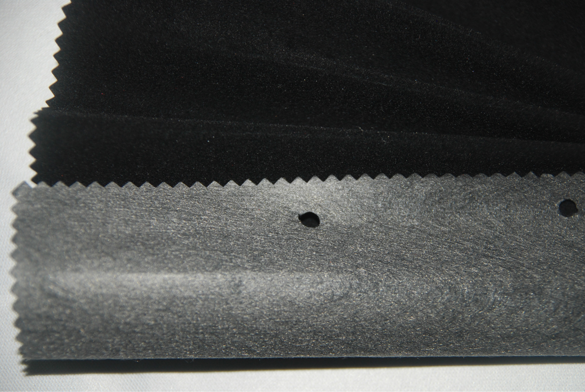 厂家直销:水刺底黑色植绒布,水刺底上胶植绒布 背胶布背景布